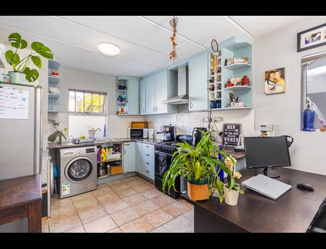 2 BEDROOM APARTMENT SOLD IN WEST BEACH